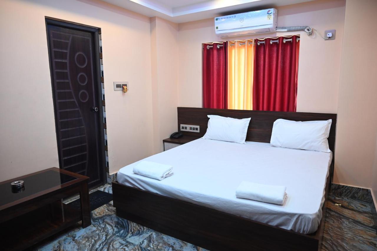 Oyo Hotel Tulusi Inn Bolpur Exterior photo