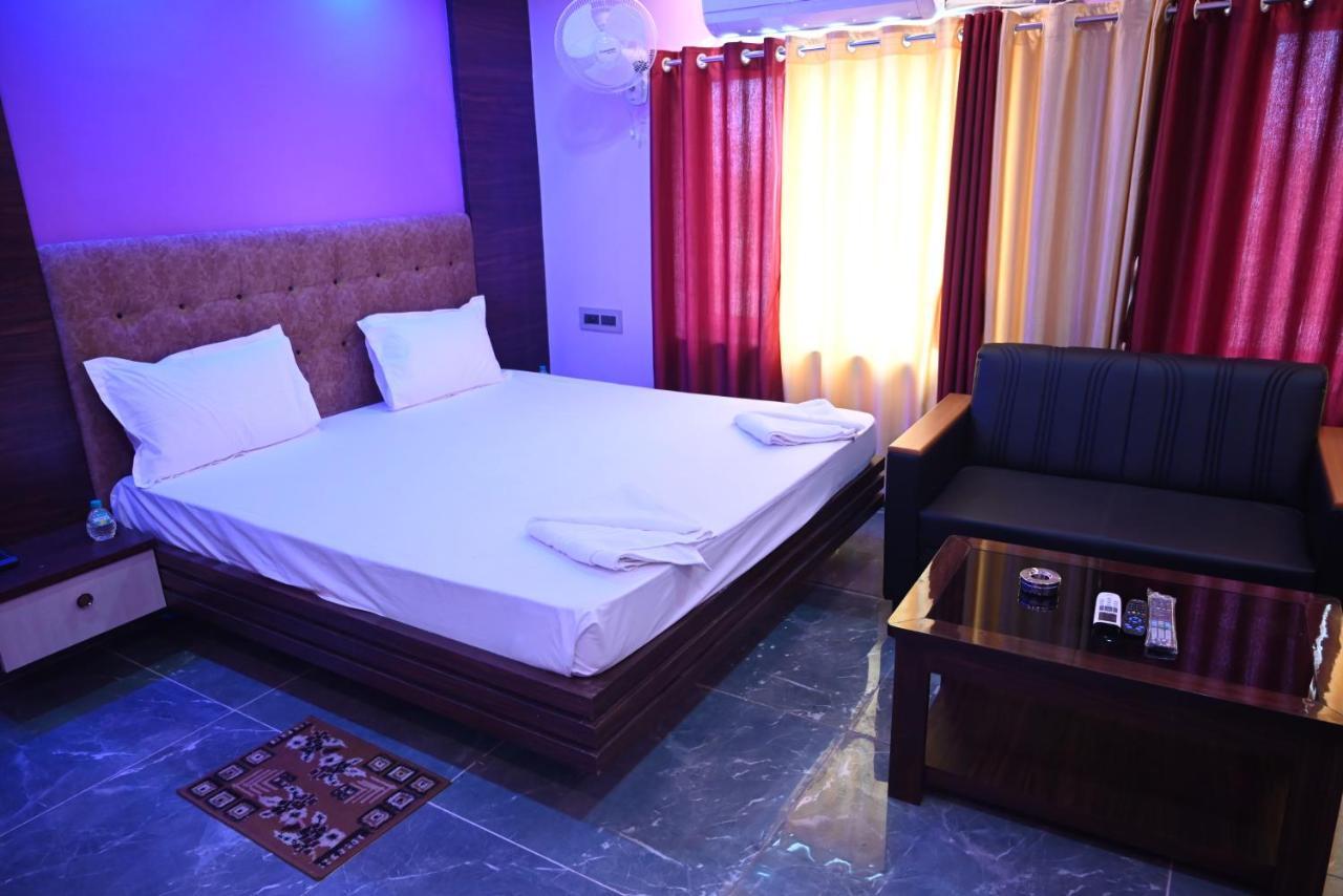 Oyo Hotel Tulusi Inn Bolpur Exterior photo