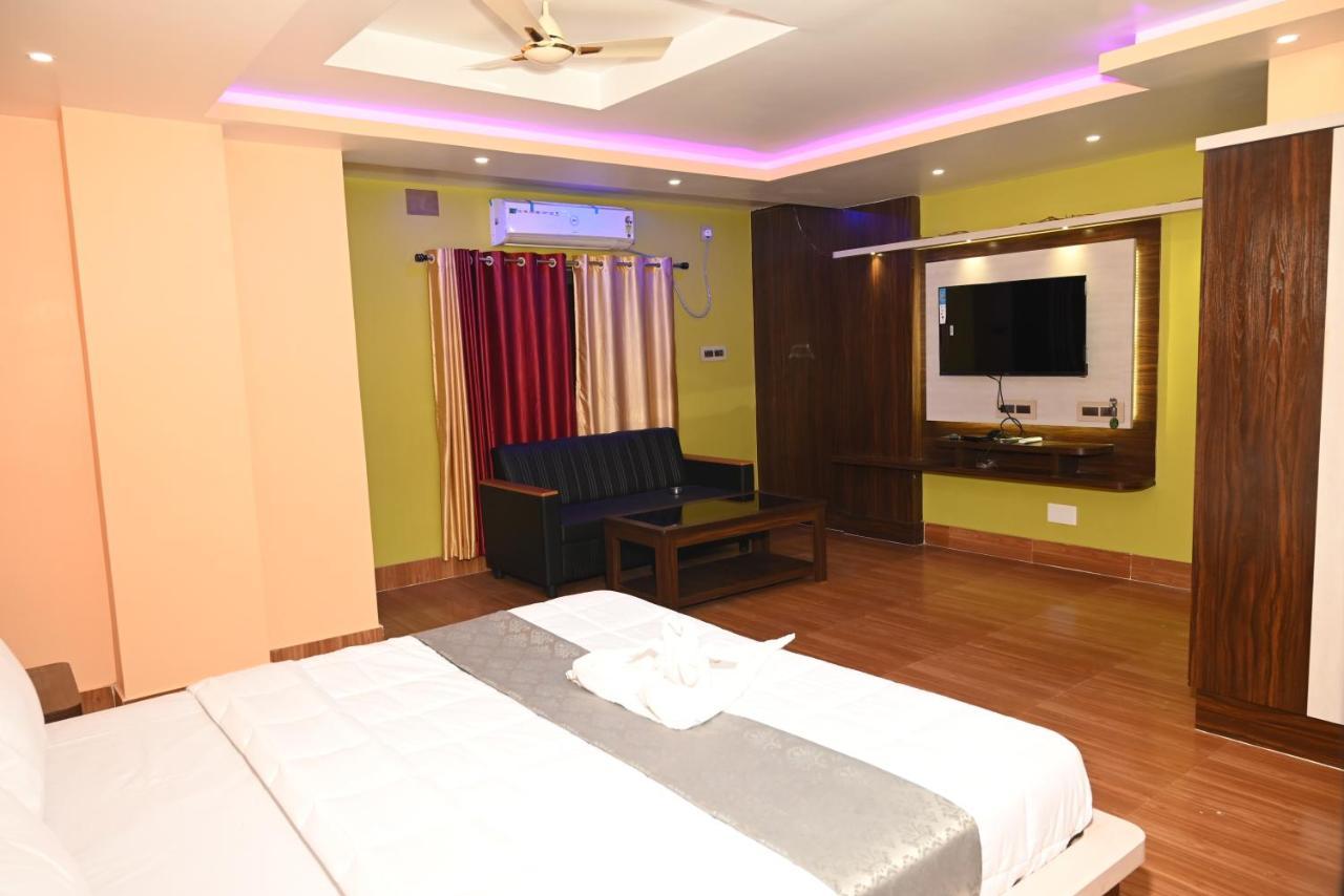 Oyo Hotel Tulusi Inn Bolpur Exterior photo
