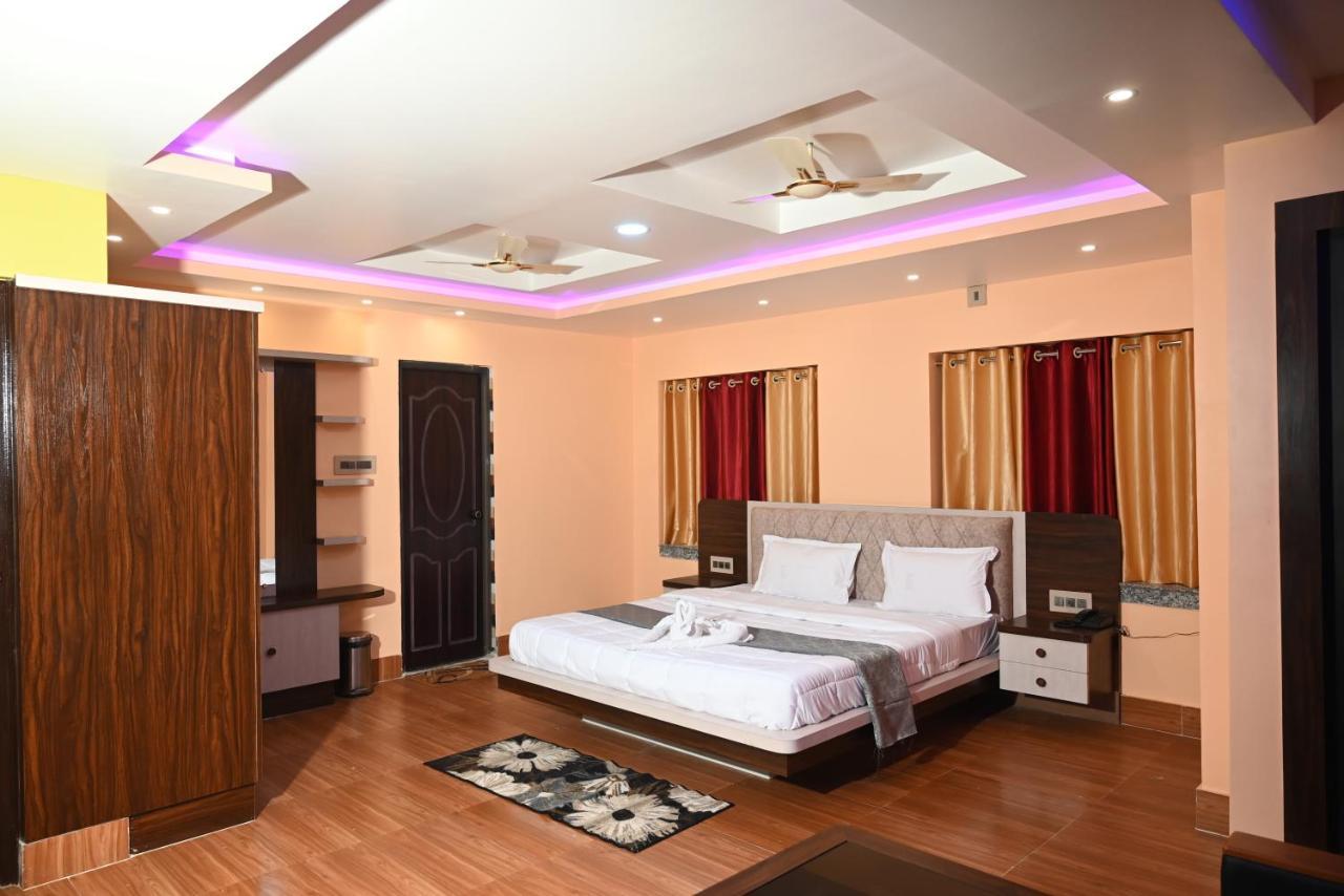 Oyo Hotel Tulusi Inn Bolpur Exterior photo